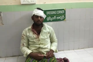 two brothers clash over space  injuries to both at anathapur district