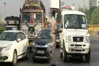 Heavy vehicular movement at Delhi Gurugram border amid Corona Lockdown