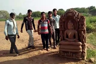 Dholpur Jain Statue