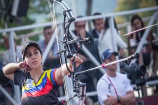 Sara Lopez wins inaugural Lockdown Knockout archery final