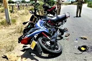 two-bikes-collied-at-patancheru-two-members-died