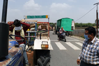 Bhilwara District Transport Department, Transport Department is distributing mask, परिवहन विभाग बांट रहा मास्क