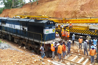ShramikExpress Train derailes in Mangalore.