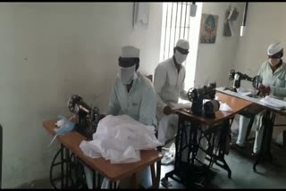 prisoners making masks