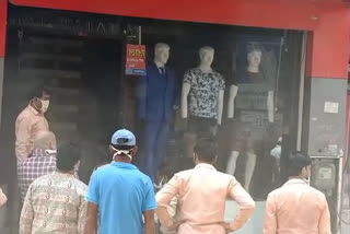 Fire in clothes showroom due to short circuit