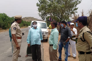 RDO checked the interstate border check post at Kambaduru