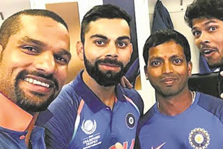 Raghu with Indian team