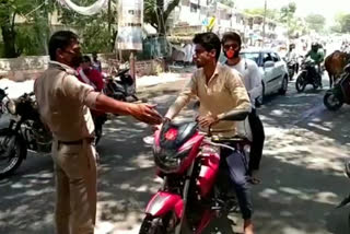 पुलिस ने काटा चालान