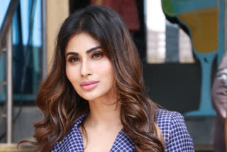 Mouni Roy strikes G.I Jane mode amid lockdown