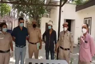 Sagarpur police arrested an accused in snatching case in delhi