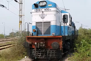 shramik special train will depart from 20 to 23 may for trapped workers in Jammu and Kashmir