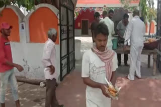 ood distribution among needy in lockdown