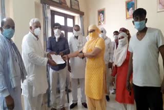 former PTI teachers meet satpal sangwan in charkhi dadri