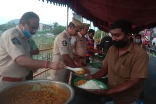 providing food to migrate workers in east godavari dst