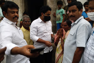 tdp leaders do the fire victims at east godavari dist