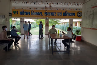 commissioner inspected two quarantine centers in raipur