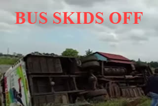 migrants injured  bus skids off road  40 migrants injured  Odisha accident  Balasore accident