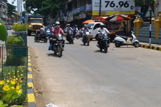 corona-panic-in-karavara-at-uttarakannada