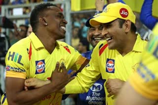 Dhoni doesn't behave like a superstar at CSK, says Bravo