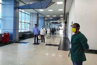 186 expatriates from Muscat reached Karipur  karippur airport news  പ്രവാസി വാര്‍ത്തകള്‍  മസ്‌ക്കറ്റ് വാര്‍ത്തകള്‍