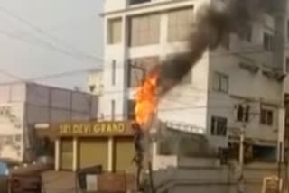 Fires on electric pillar in Vijayawada