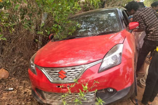 car overturned to drainage in Udupi