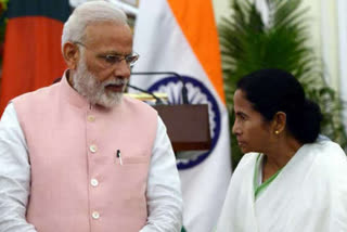 PM Narendra Modi with WB CM Mamata Banerjee