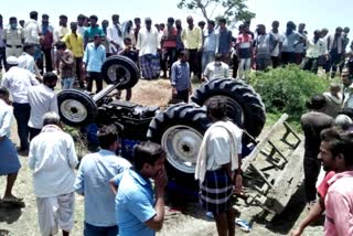 tractor-turn-over-two-death-in-hubli