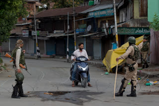 Hizbul regroups  Kashmir attack  Intel agency  Hizbul Mujahideen  Terror attack  Arms robbery  Jammu Kashmir  Riyaz Naikoo  Stone pelting  Pulwama  ഹിസ്ബുൾ മുജാഹിദീൻ  ഹിസ്ബുൾ  ഭീകരാക്രമണം  കശ്‌മീരില്‍ ഭീകരാക്രമണം  കശ്‌മീര്‍  രഹസ്യാന്വേഷണ ഏജൻസി