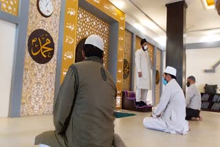 alvida namaz in lucknow Idgah