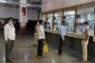 Ticket booking facility started at Indore railway station