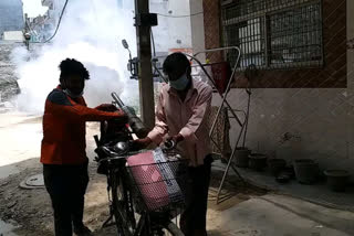 North MCD started fogging at Chandan Vihar to prevent dengue chikungunya