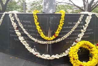 Mangaluru  Mangaluru airport  Dubai  Kulur-Tannir Bavi  10th air crash anniversary  Air crash victim  Kuloor bridge