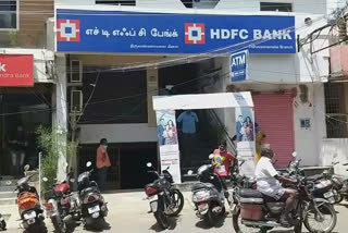 thiruvannamalai tashildar warns hdfc bank for not following social distance