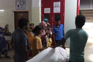 labour died out of electric shock in rayagada, rayagada latest news, labour died in rayagada medical premises, ରାୟଗଡା ଲାଟେଷ୍ଟ ନ୍ୟୁଜ୍‌, ରାୟଗଡାରେ ବିଦ୍ୟୁତ ତାର ଲାଗି ଶ୍ରମିକ ମୃତ, ରାୟଗଡା ଡାକ୍ତରଖାନା ପରିସରରେ ଶ୍ରମିକ ମୃତ