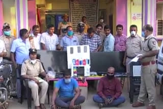 two theft arrest in haveri