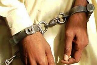 Police arrested 5 miscreants during checking in Sarita Vihar delhi