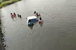 Car fell into the pond