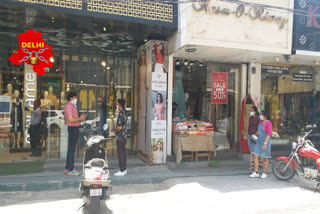 Customer missing from Rajouri Garden market due to lockdown