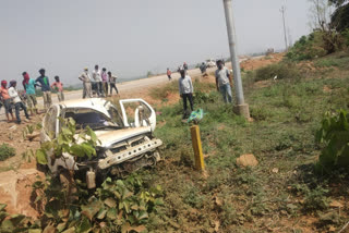 Mother and son die in a road accident in Mirzapur