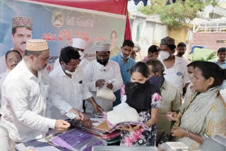 Distribution of clothes and necessities for the poor muslim