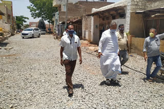 Mla Amaregowda Patil Bayapura  inspected road Works