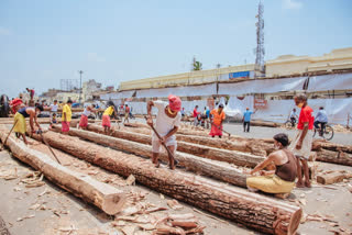 construction of the three chariot bars begins