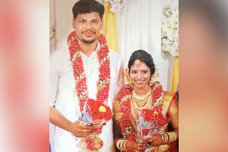Etv Bharat, Gujarati News, Hubby arrested for getting wife killed by snake in Kerala
