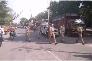 Lockdown violation  Auraiya news  Mosque gathering  Eid gathering  Uttar Pradesh  Covid-19  ലക്‌നൗ കൊറോണ  കൊവിഡ് 19  ഉത്തർപ്രദേശ്  ഔരയ്യ ജില്ല  കൂട്ടം ചേർന്ന് പ്രാർഥന  അജിത്‌മൽ  സംസ്ഥാന ആരോഗ്യ വകുപ്പ്  പള്ളിയിൽ ലോക്ക് ഡൗൺ  ഈദ് ദിനം  eid prayer at mosque  lock down luknow