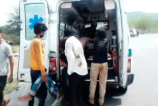 bus accident in ranchi  40 migrant workers injured in accident in ranchi  Bus carrying migrant workers overturns in Jharkhand, 40 injured  ജാര്‍ഖണ്ഡില്‍ കുടിയേറ്റ തൊഴിലാളികള്‍ സഞ്ചരിച്ച ബസ് മറിഞ്ഞ് 40 പേര്‍ക്ക് പരിക്ക്  ജാര്‍ഖണ്ഡ്  migrant workers