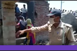 Kasganj fire mishap  girl dies in fire  Kasganj fire news  fire mishap  Uttar Pradesh  ഉത്തര്‍പ്രദേശില്‍ വീടിനുണ്ടായ തീപിടിത്തത്തില്‍ രണ്ടു വയസുകാരി മരിച്ചു  2-yr-old charred to death in fire mishap in Uttar Pradesh