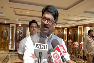 shiv sena mp arvind sawant criticism on railway minister piyush goyal