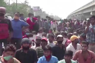 Migrants protest in Punjab over 'cancelled train'