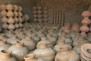 Clay pot makers of Udhampur facing financial crunch, urge Govt for support
